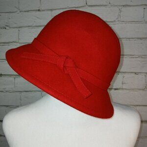 WOMENS TRIXX WOOL CLOCHE HAT, LIKE NEW CONDITION, VIBRANT RED